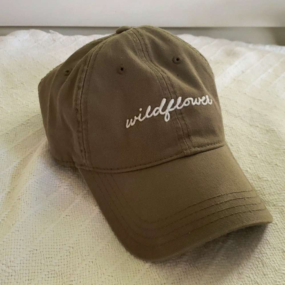 Aerie Wildflower Cap